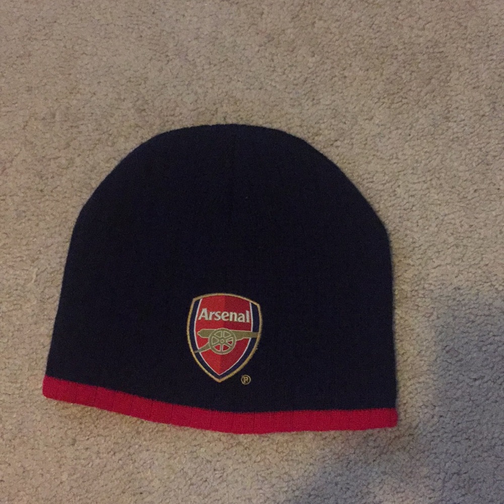 Arsenal navy and red beanie hat
